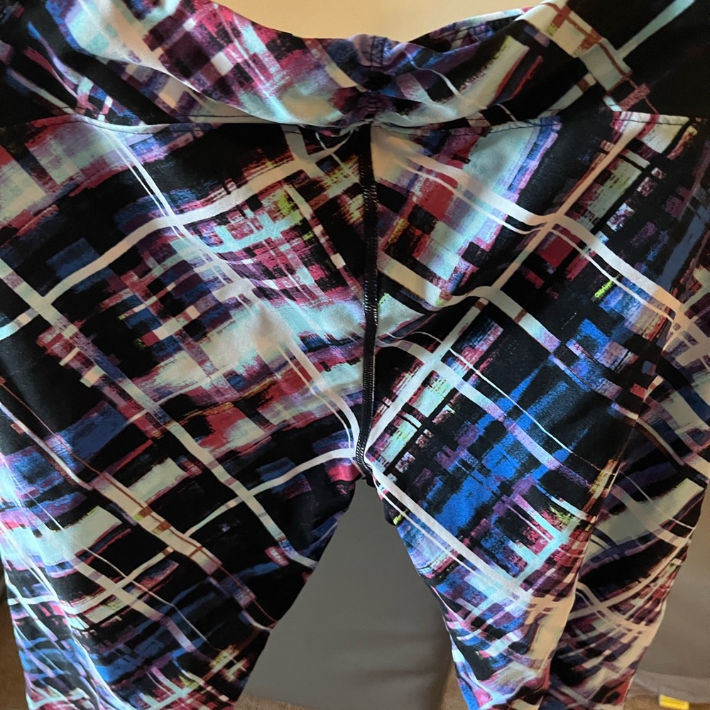 Calvin Klein Performance Spandex Capris NWOT